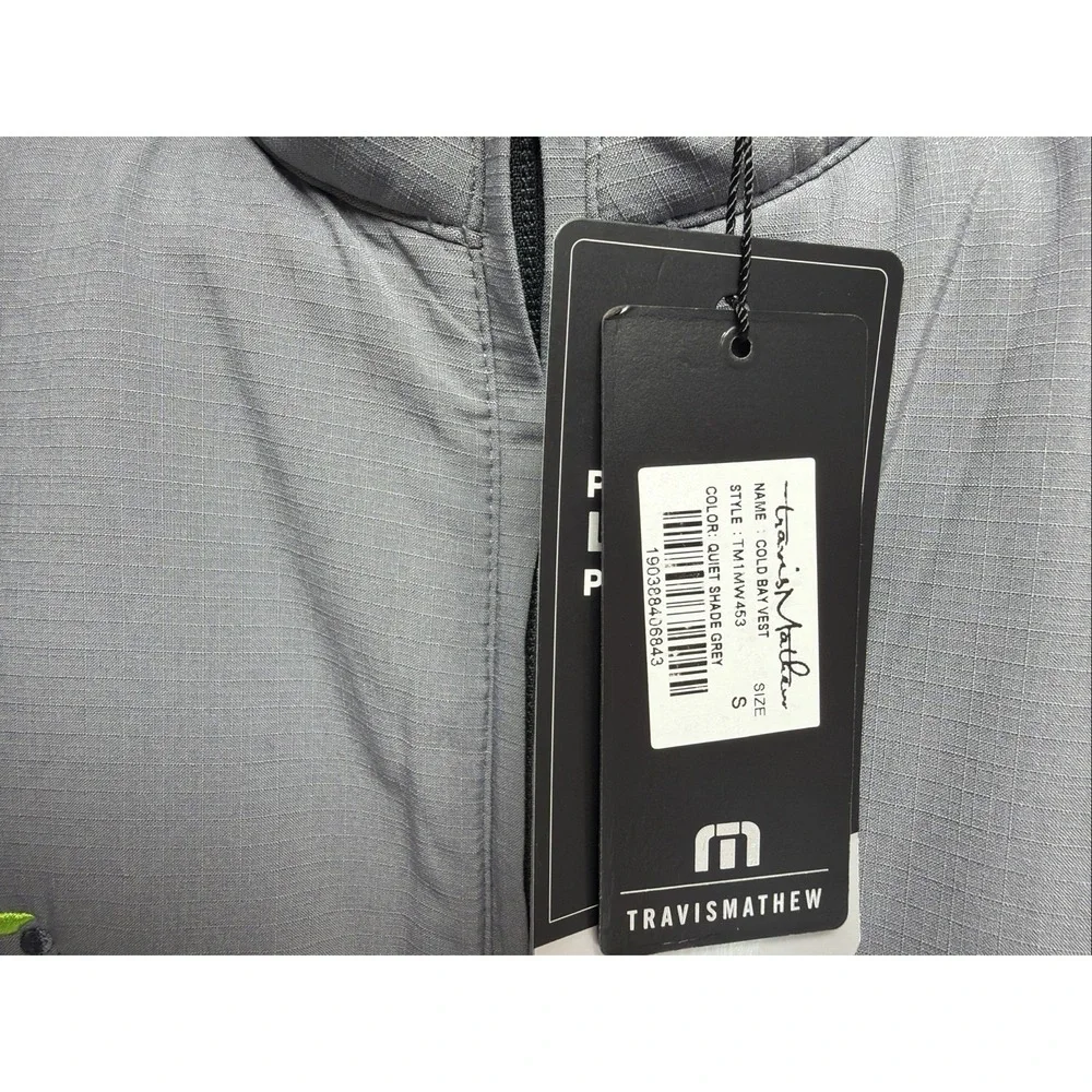 TravisMathew Cold Bay Puffer Vest Mens Small Gray Full Zip Quilted Golf TM1MW453